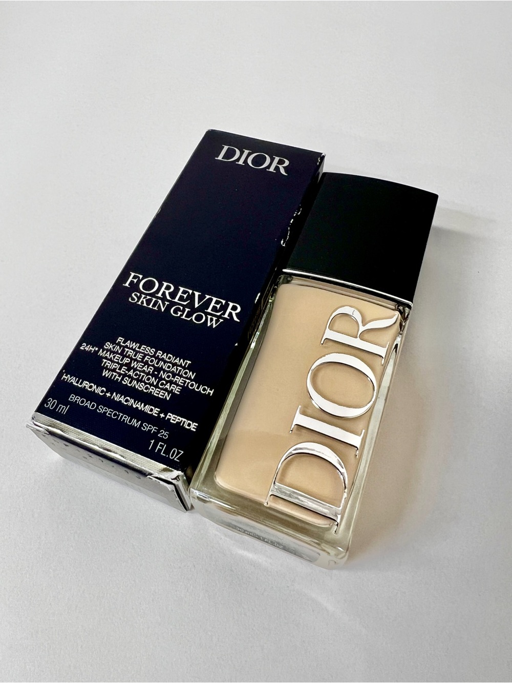 Dior Forever Skin Glow Foundation